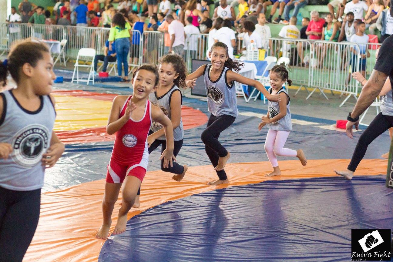 We are the Wrestling League of the State of Rio de Janeiro - LWERJ, a non-governmental organization that promotes human development and social inclusion through sport, our project consists of teaching wrestling for children and adults.